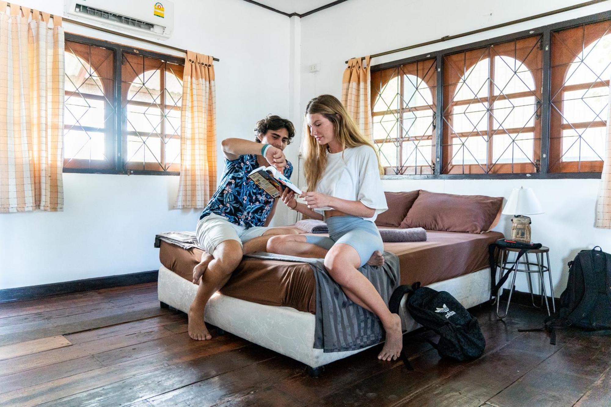 Bodega Koh Pha Ngan Pool Hostel Baan Tai Εξωτερικό φωτογραφία