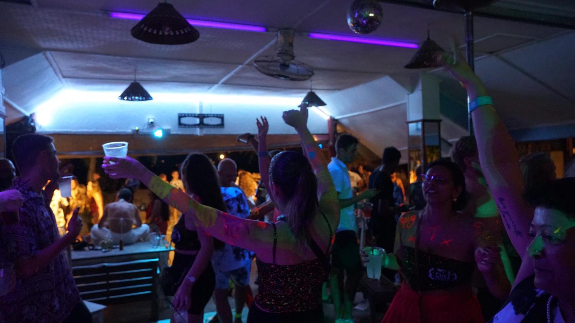 Bodega Koh Pha Ngan Pool Hostel Baan Tai Εξωτερικό φωτογραφία