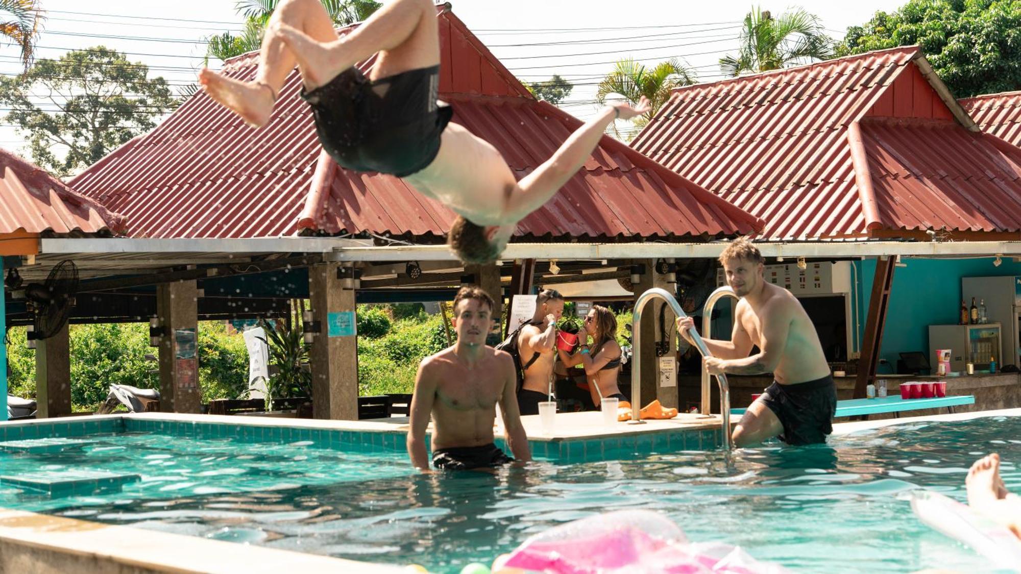 Bodega Koh Pha Ngan Pool Hostel Baan Tai Εξωτερικό φωτογραφία